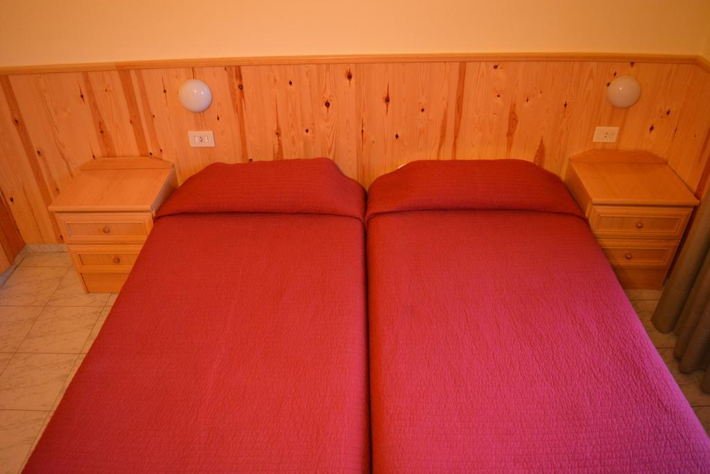 Inn La Neu Castellar De N'Hug