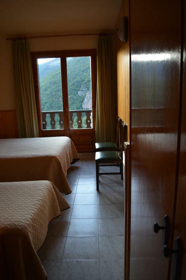 La Neu Gasthof Castellar De N'Hug